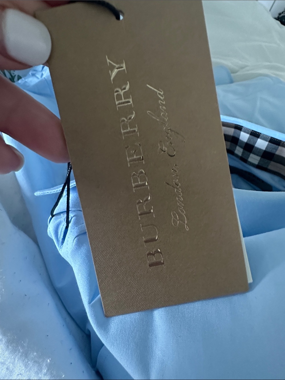 NWT Burberry Light Blue Button-Down Shirt with Check Cuff Detail - Picture 6 of 7